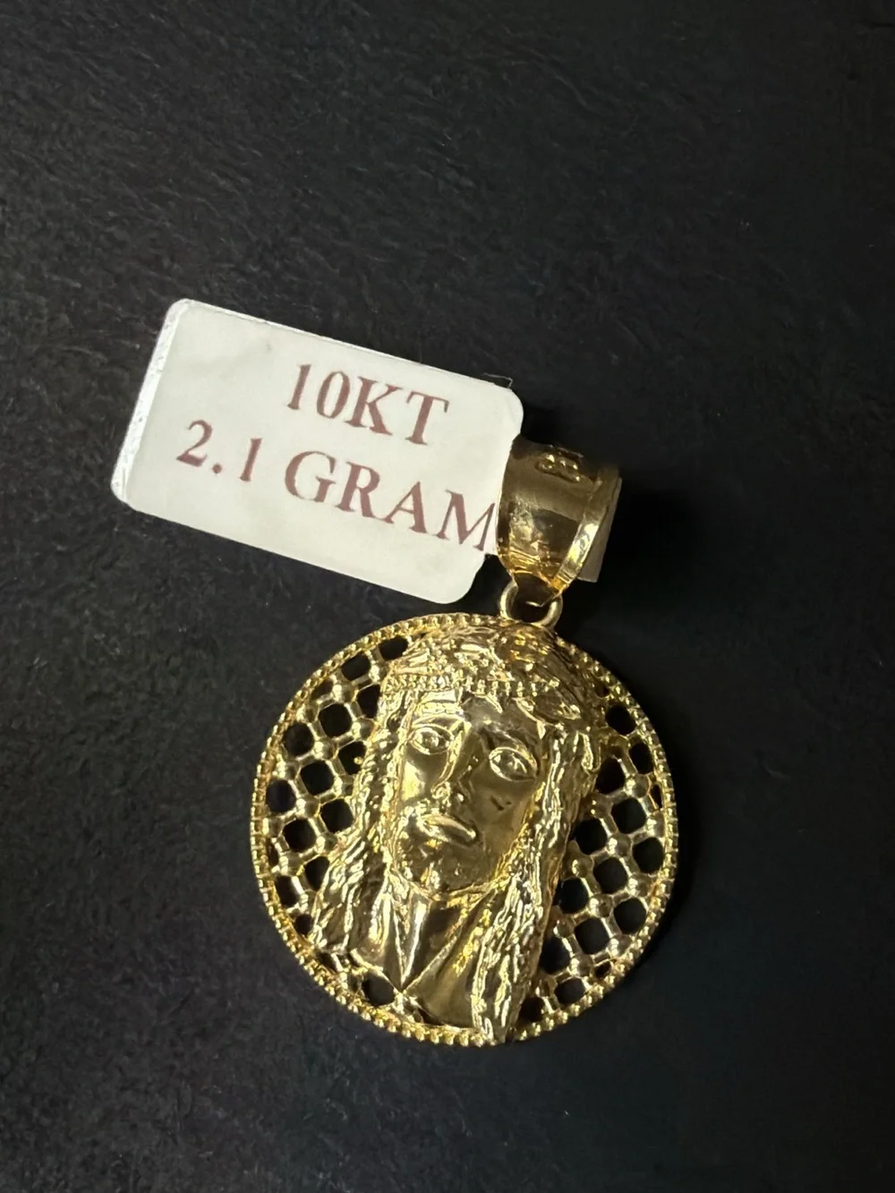 10K yellow gold Jesus pendant ￼